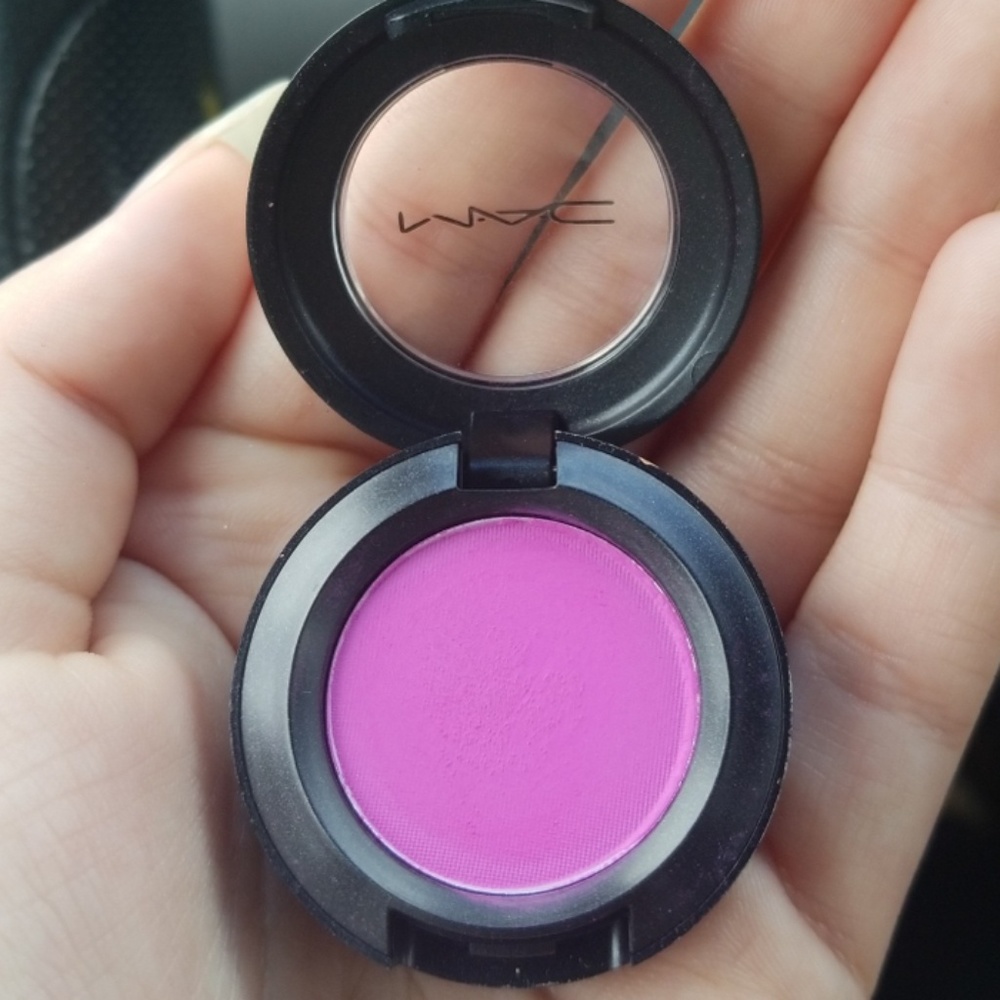 MAC Blush / Eyeshadow
